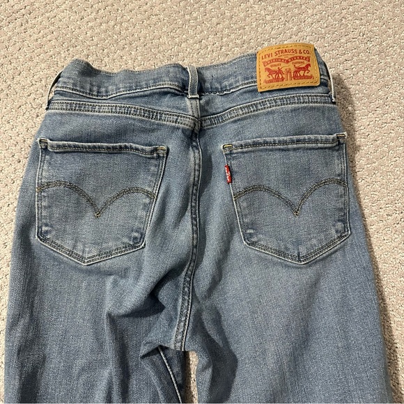 Levi’s Straight Leg Distressed Jeans | Levis 724 High Rise Straight Crop Size 27 - Picture 9 of 9